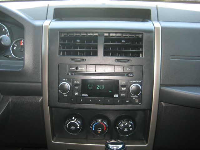 Jeep Liberty 2012 photo 4