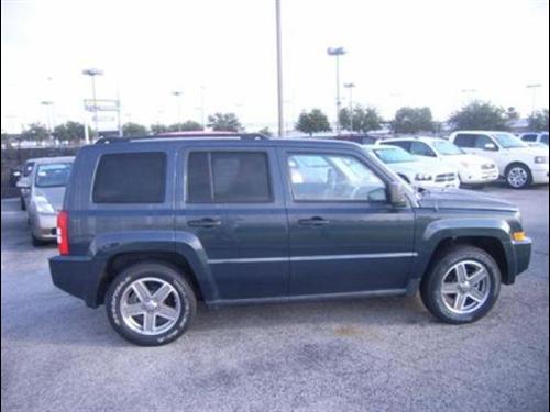 Jeep Patriot 2008 photo 2