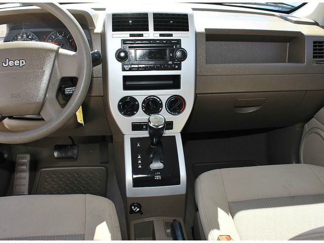 Jeep Patriot 2008 photo 2