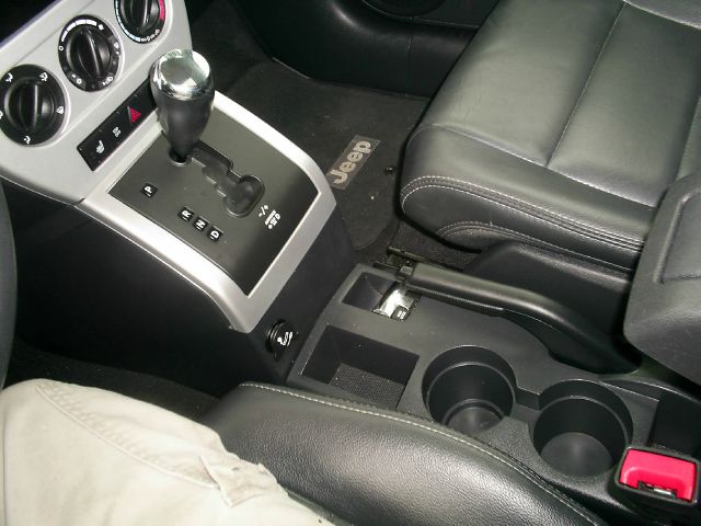 Jeep Patriot 2008 photo 9