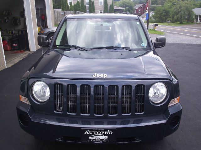 Jeep Patriot 2008 photo 2