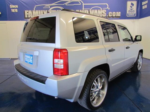 Jeep Patriot 2008 photo 4