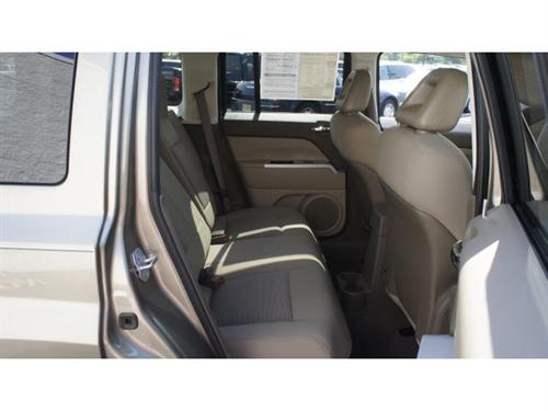 Jeep Patriot 2008 photo 2