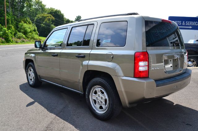 Jeep Patriot Elk Conversion Van SUV