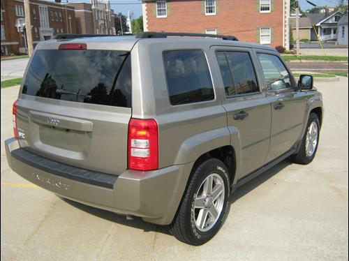 Jeep Patriot 2008 photo 2