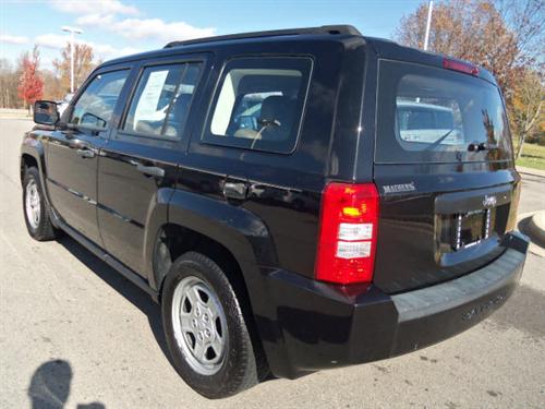 Jeep Patriot 2008 photo 2