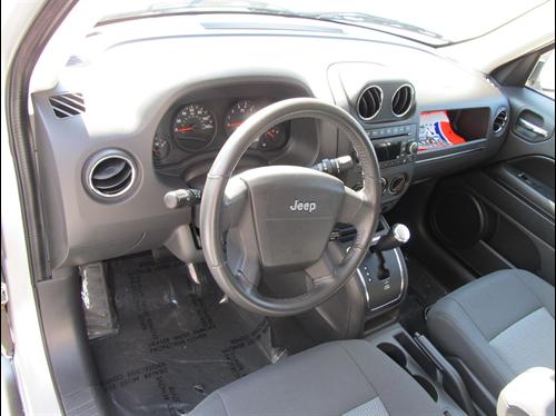 Jeep Patriot 2009 photo 1