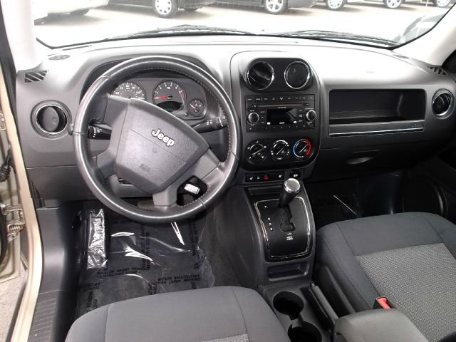 Jeep Patriot 2009 photo 3