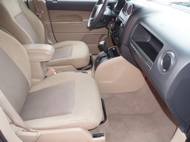 Jeep Patriot 2009 photo 10