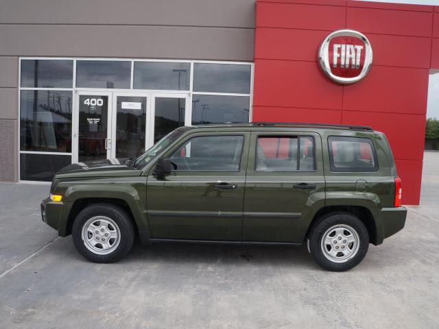 Jeep Patriot 2009 photo 13
