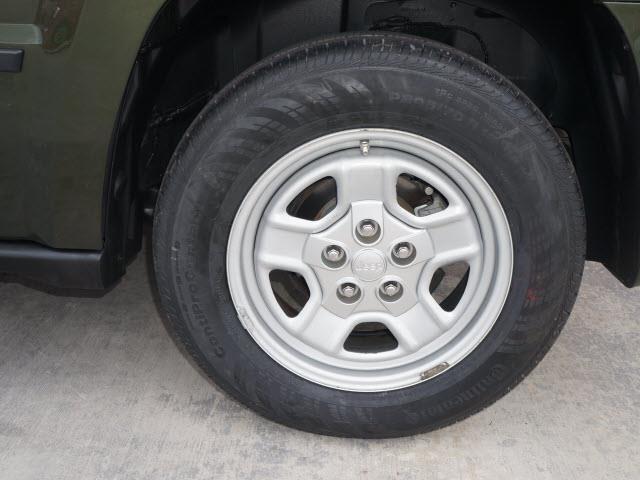 Jeep Patriot 2009 photo 16