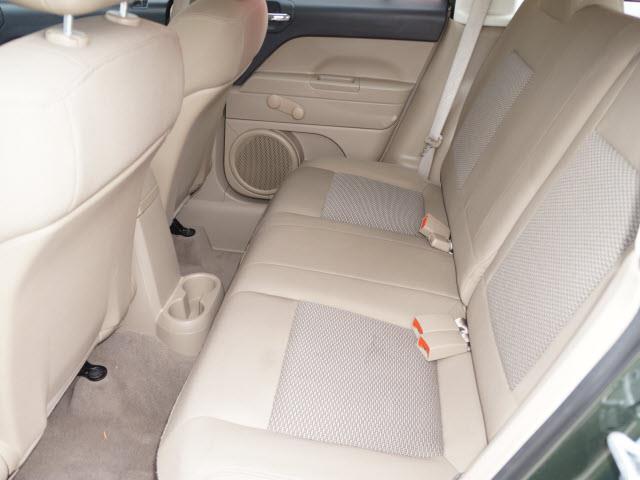 Jeep Patriot 2009 photo 17