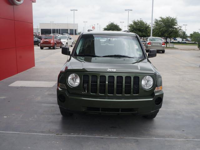 Jeep Patriot 2009 photo 3