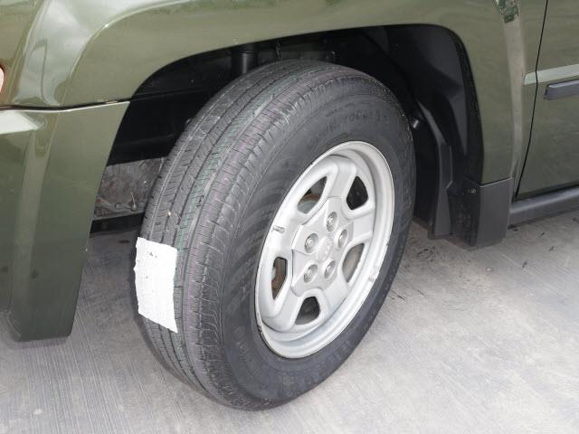 Jeep Patriot 2009 photo 4