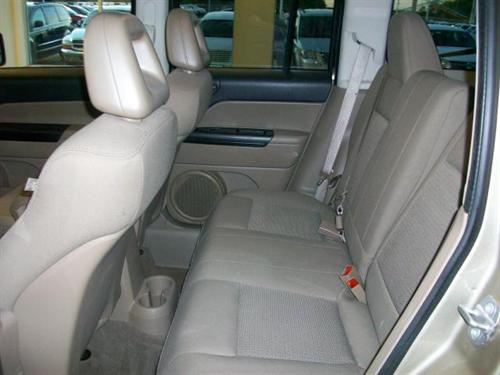 Jeep Patriot 2009 photo 2