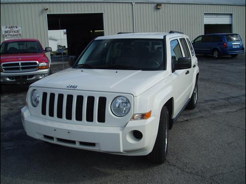 Jeep Patriot 2009 photo 2