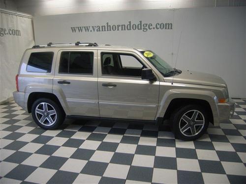 Jeep Patriot 2009 photo 2