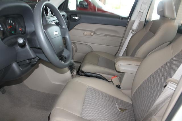 Jeep Patriot 2009 photo 11