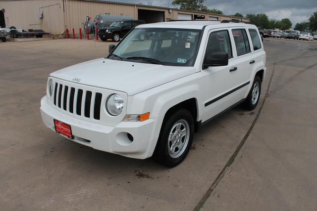 Jeep Patriot 2009 photo 17