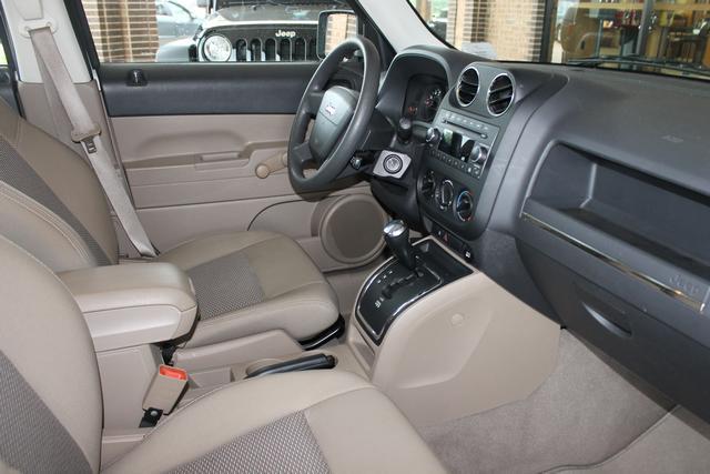 Jeep Patriot 2009 photo 8