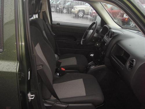 Jeep Patriot 2009 photo 3