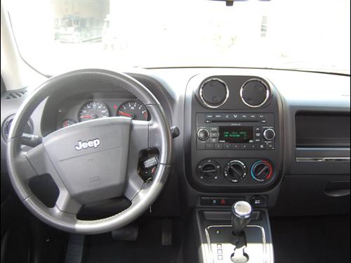 Jeep Patriot 2009 photo 3