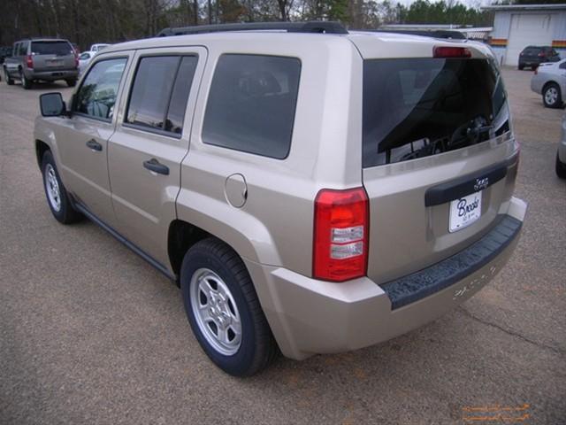 Jeep Patriot 2009 photo 4