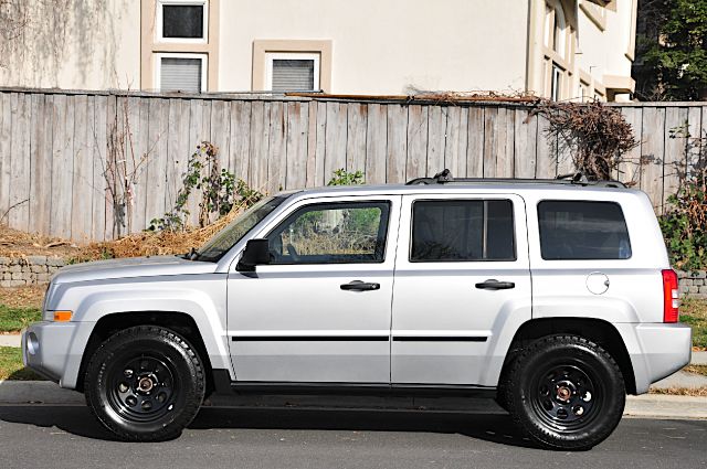 Jeep Patriot 2009 photo 2