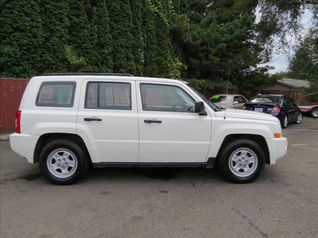 Jeep Patriot 2009 photo 3