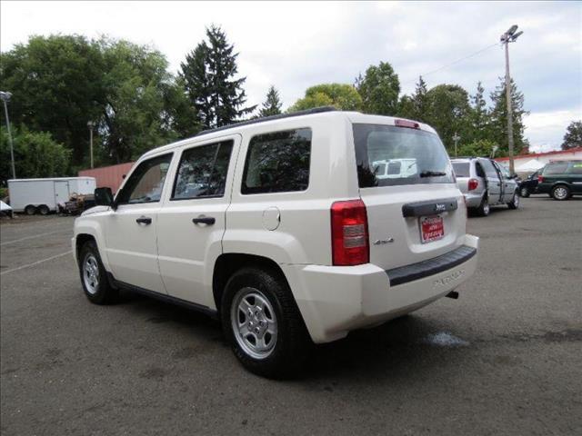 Jeep Patriot 2009 photo 4