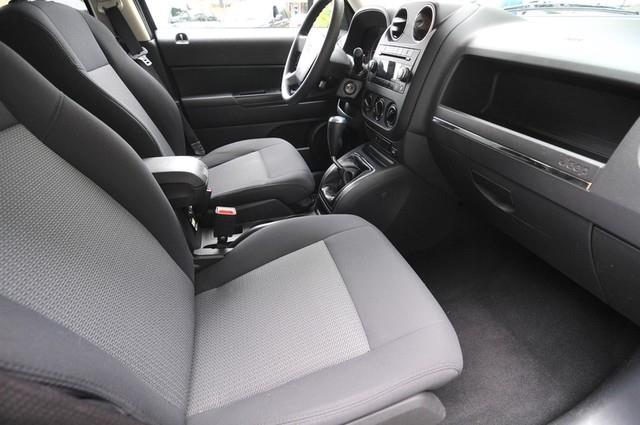 Jeep Patriot 2009 photo 2