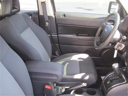 Jeep Patriot 2009 photo 3