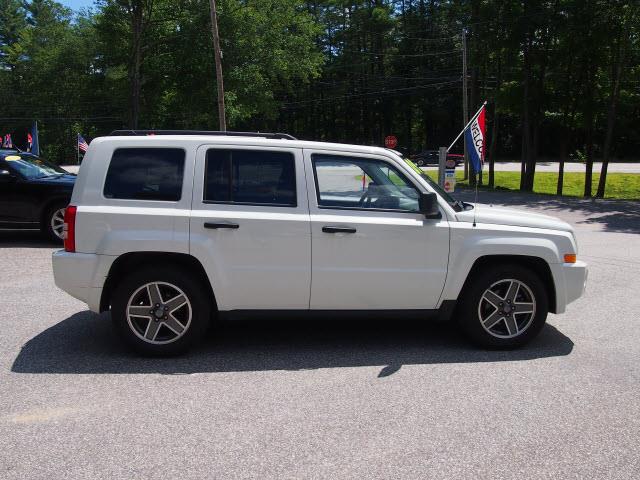 Jeep Patriot 2009 photo 1