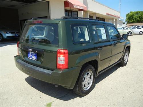 Jeep Patriot 2009 photo 4