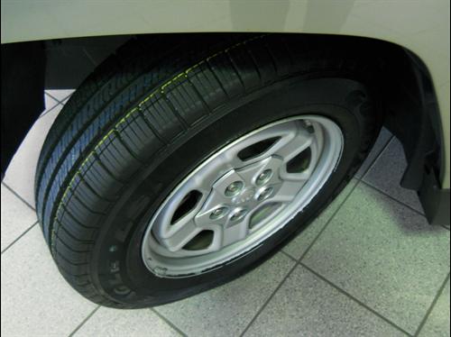 Jeep Patriot 2009 photo 3