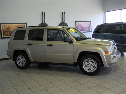 Jeep Patriot 2009 photo 4