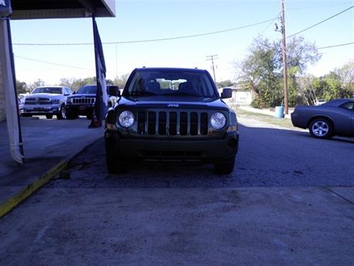 Jeep Patriot 2009 photo 2