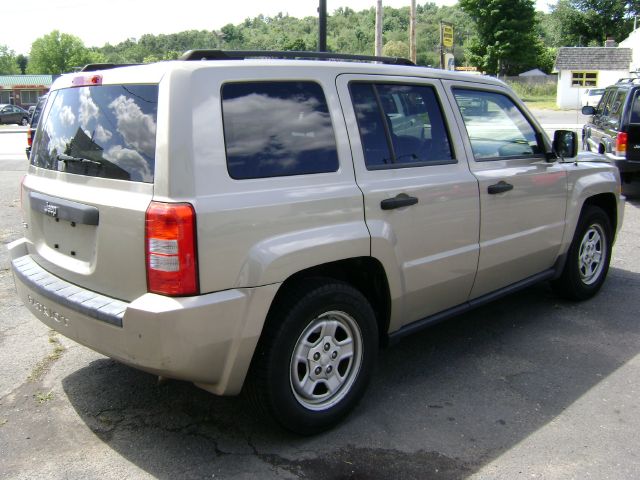 Jeep Patriot 2009 photo 2