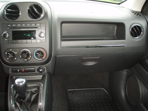 Jeep Patriot 2009 photo 2