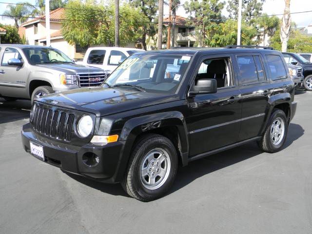 Jeep Patriot 2010 photo 1
