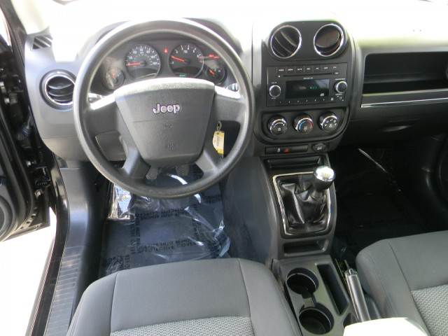 Jeep Patriot 2010 photo 3
