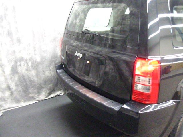Jeep Patriot 2010 photo 3