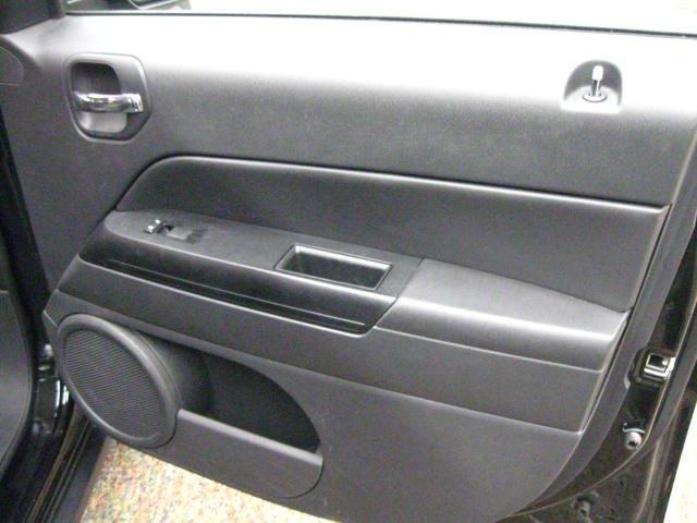 Jeep Patriot 2010 photo 5