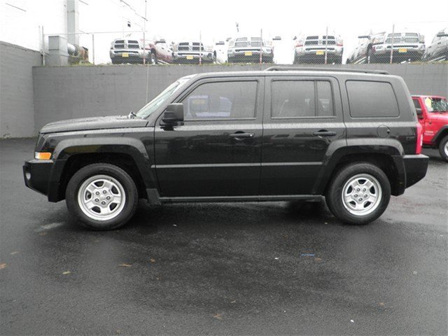 Jeep Patriot 2010 photo 2