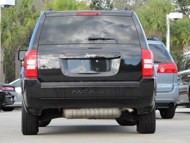 Jeep Patriot 2010 photo 1