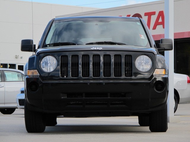 Jeep Patriot 2010 photo 4