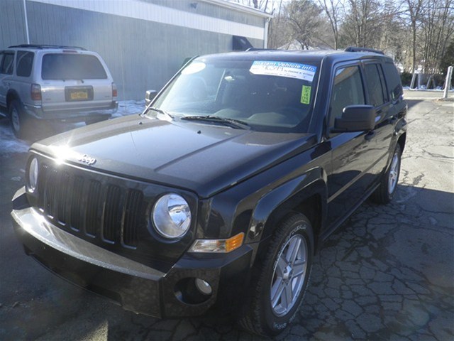 Jeep Patriot 2010 photo 2