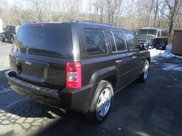 Jeep Patriot 2010 photo 3