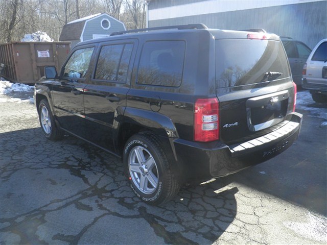 Jeep Patriot 2010 photo 4