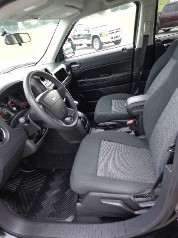Jeep Patriot 2010 photo 4